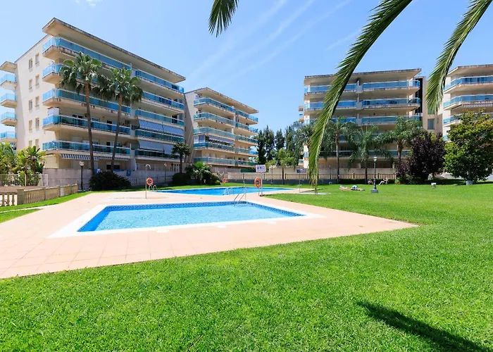 Rentalmar Ventura Village Families