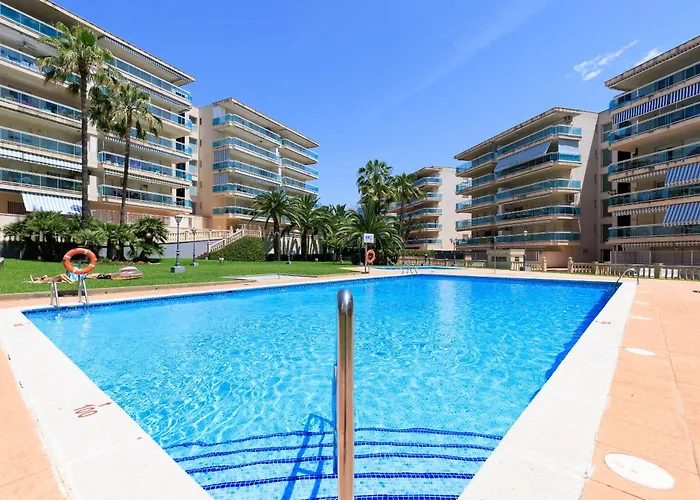 Rentalmar Ventura Village Families